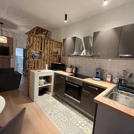 Appartement Duplex Avec Parking à 100m De La *