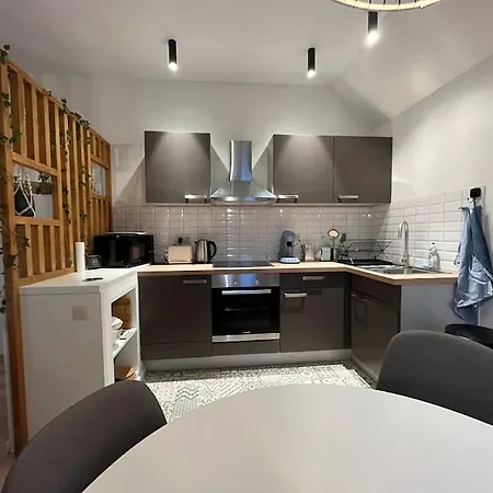 Apartment Duplex Avec Parking A 100m De La